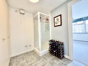 Photo 27- click for photo gallery